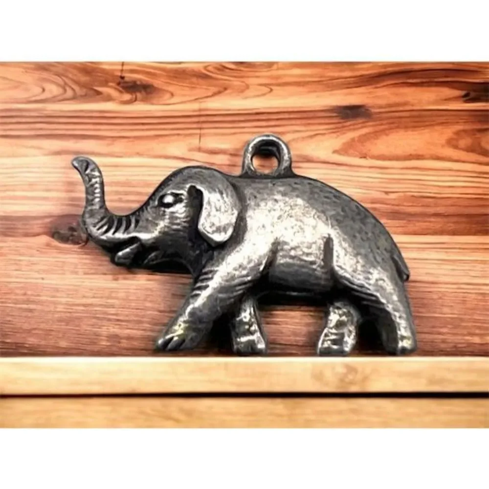 Vintage Women's Elephant Sterling Silver Trunk Up‎ Silver Tone Necklace Pendant